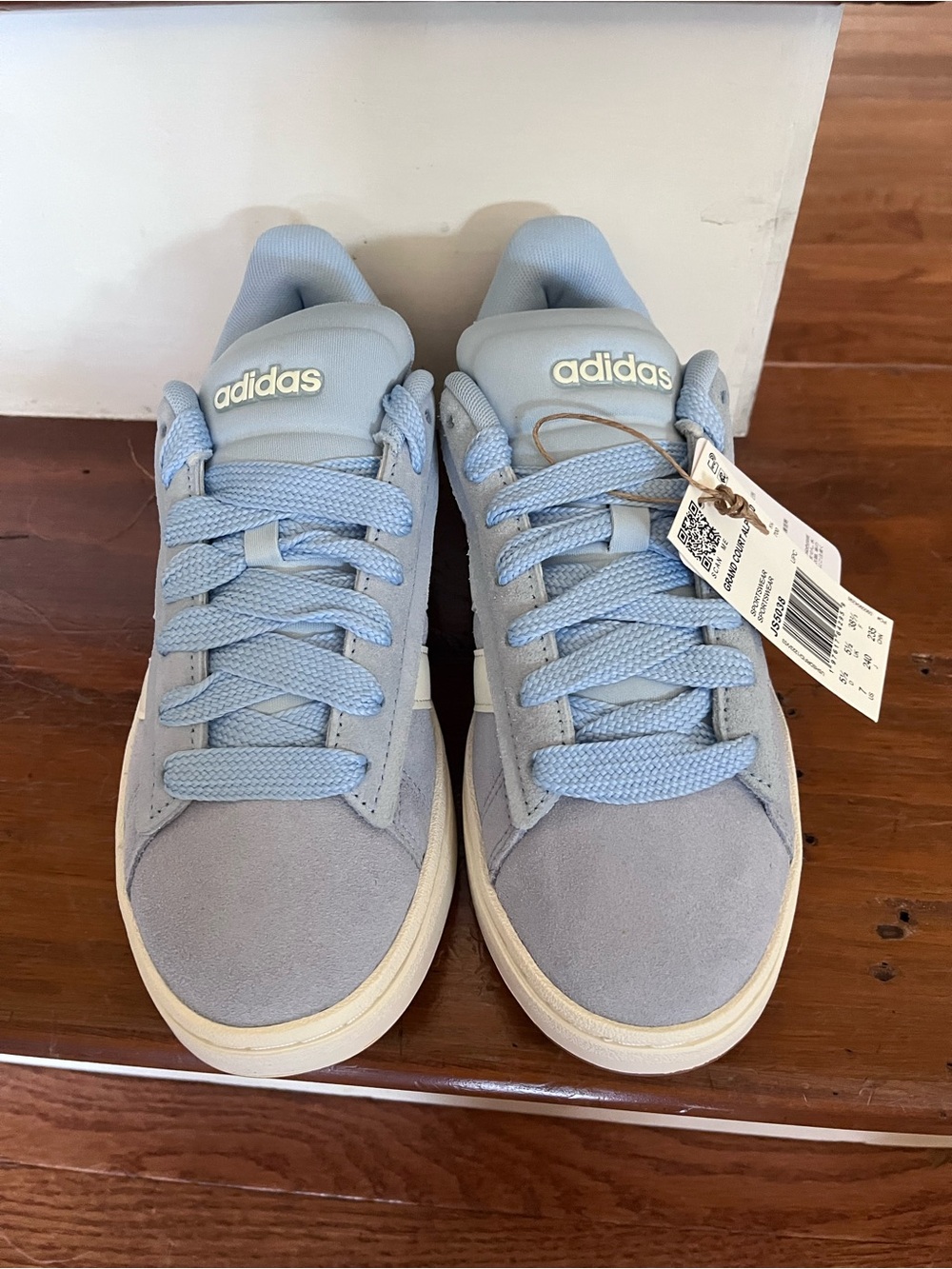 ADIDAS Grand Court Alpha O's Sneakers Women's Size 7 Light Blue Suede JS5038 NIB - Picture 4 of 10